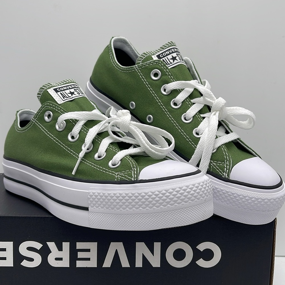 Converse Chuck Taylor Low Top Platform Sneaker - Green - Picture 4 of 16